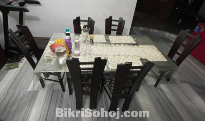 6 seater dining table